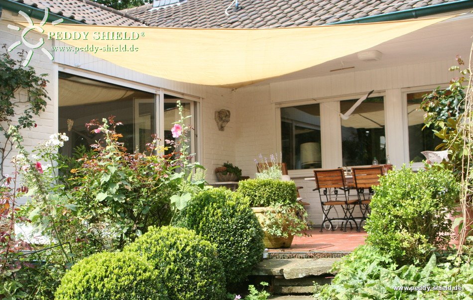 Dreiecksonnensegel 5 x 5 x 5 m - offenes Schattierungsgewebe - Farbe weizen
